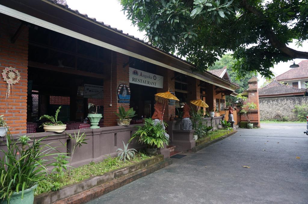 โรงแรมอังโซกา Temukus ภายนอก รูปภาพ
